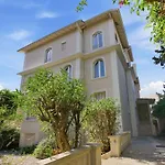 Apartmán Cozy 1 Bedroom Flat,free Parking, Close To Center *
