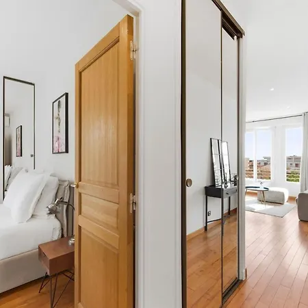 Apartamento Cozy 1 Bedroom Flat,free Parking, Close To Center *